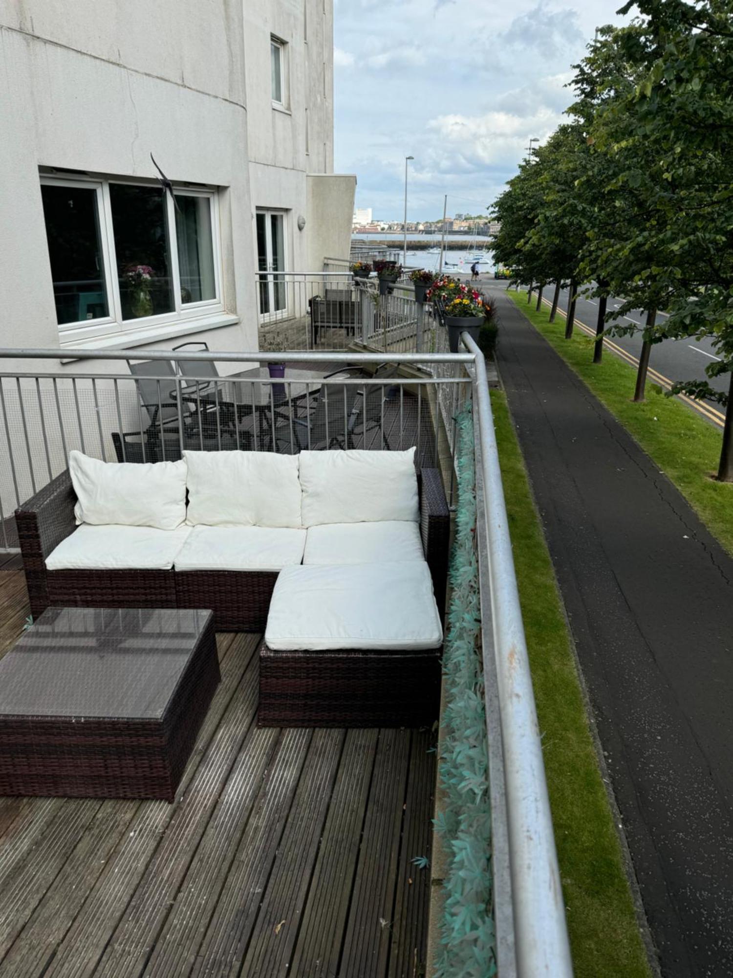 Km Granton Apartment Edinburg Exteriör bild